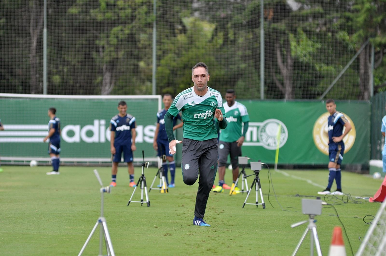 Bruno Ulivieri/Divulgação _ Além do coletivo, os atletas fizeram um teste de velocidade na manhã de hoje (25)