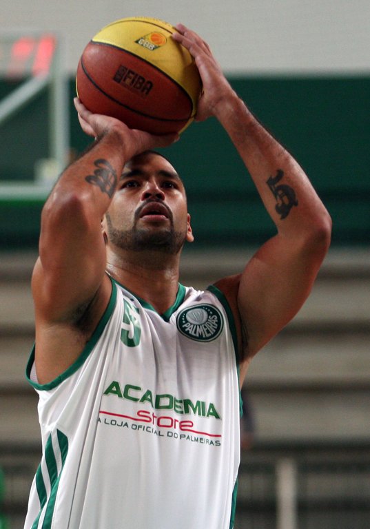 Fabio Menotti/Ag. Palmeiras/Divulgação _ Com 16 pontos, Diego Pinheiro foi o cestinha alviverde da partida
