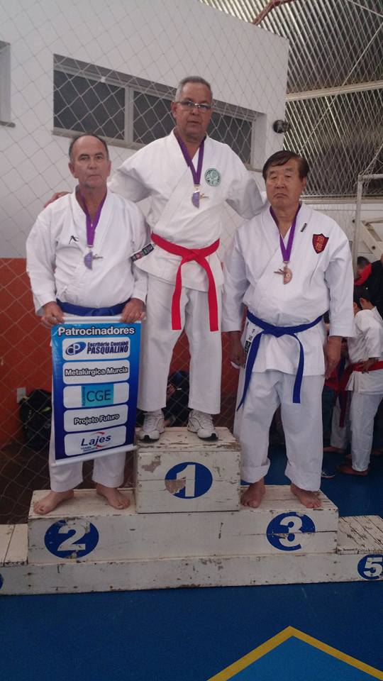 Divulgação_Jair Davanso foi ouro na categoria Kata para atletas de 56 anos e acima