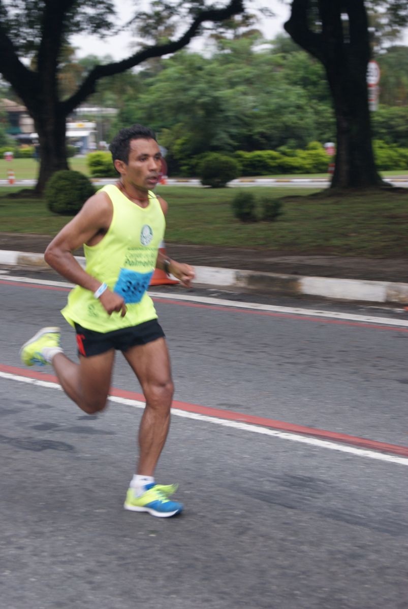 Crédito: Divulgação _ Gilson terminou a XV Meia Maratona Corpore 2014 na oitava colocação