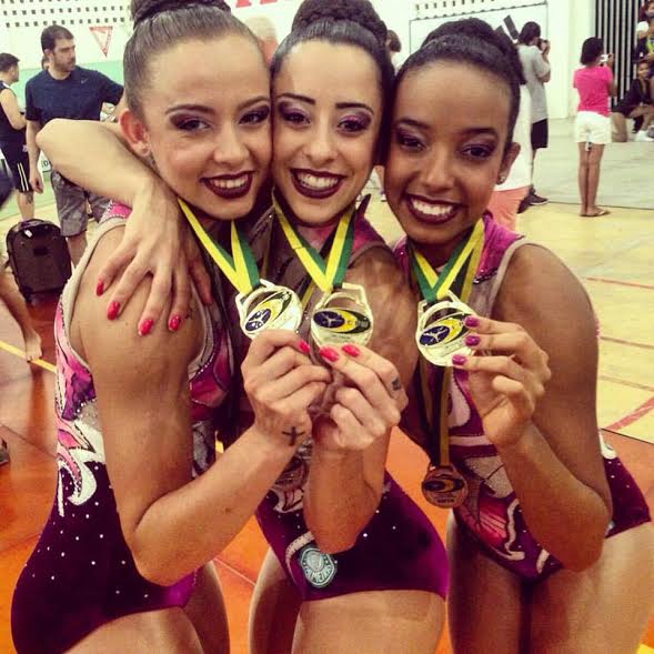 Divulgação_Carolina, Aléxia e Jéssica conquistaram medalha de ouro no Campeonato Brasileiro
