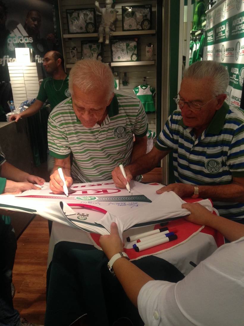 Divulgação_Ademir da Guia e Dudu estiveram na Academia Store do Shopping Mooca