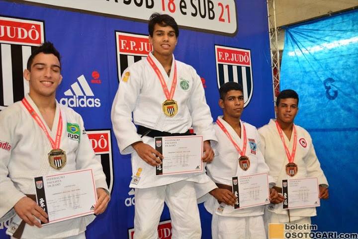 Crédito: Boletim O Soto Gari _ Vitor Delgado foi campeão na categoria peso ligeiro