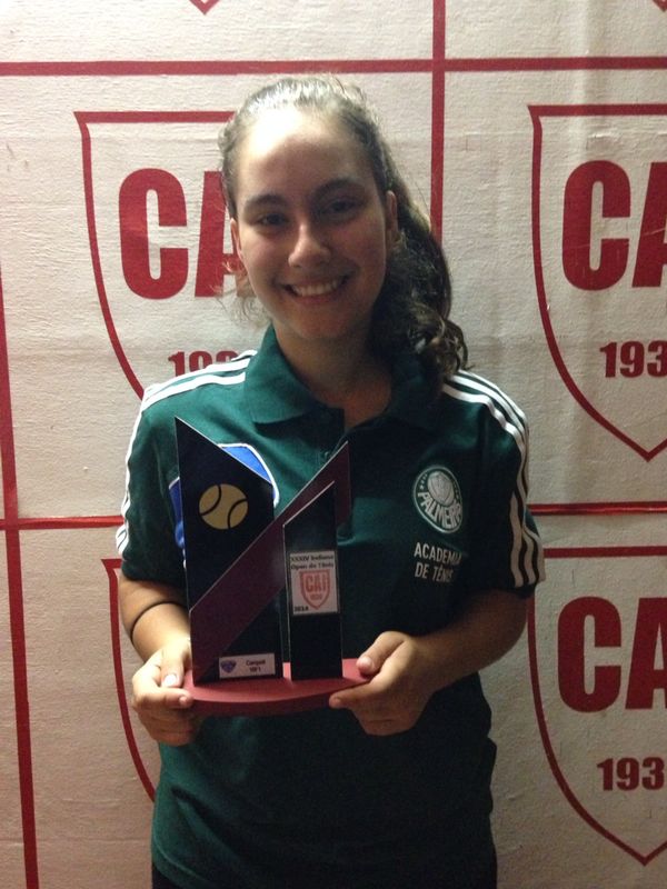 Divulgação _ Lorena derrotou a atleta Gabriela Baptista, da AABB, por 2 sets a 0, sagrando-se campeã