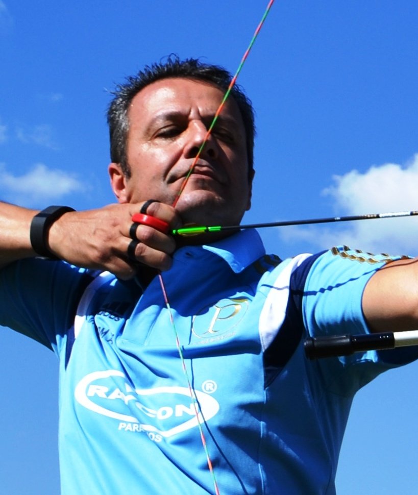 Heron Ledon/Divulgação _ O arqueiro Magdiel Santos é o atual vice-campeão brasileiro master outdoor