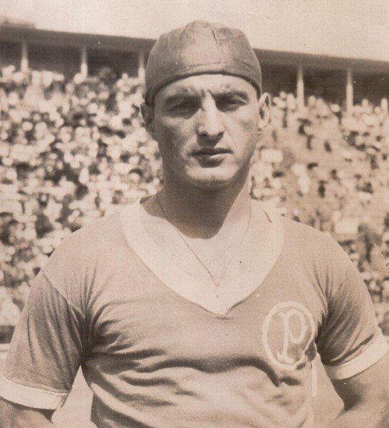 Acervo da família de Lima _ O ídolo alviverde foi campeão paulista pela 4ª vez em 1947