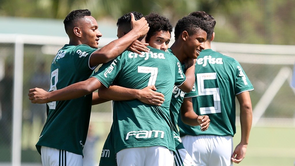 Palmeiras e Corinthians buscam melhor campanha da 1ª fase do Paulistão