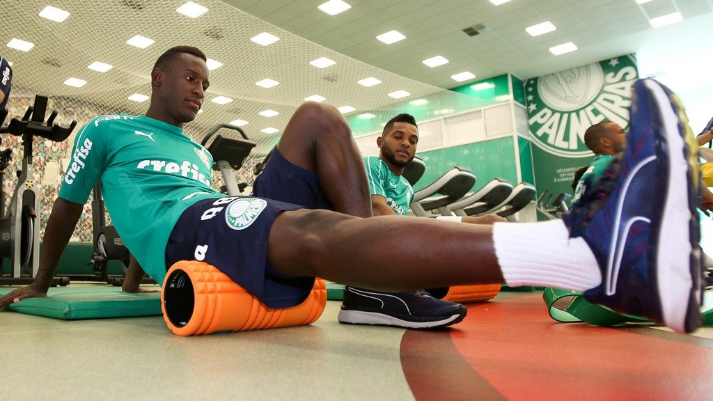 Com estreia em Derby, colombiano Angulo se torna o 113º estrangeiro a jogar  pelo Verdão – Palmeiras