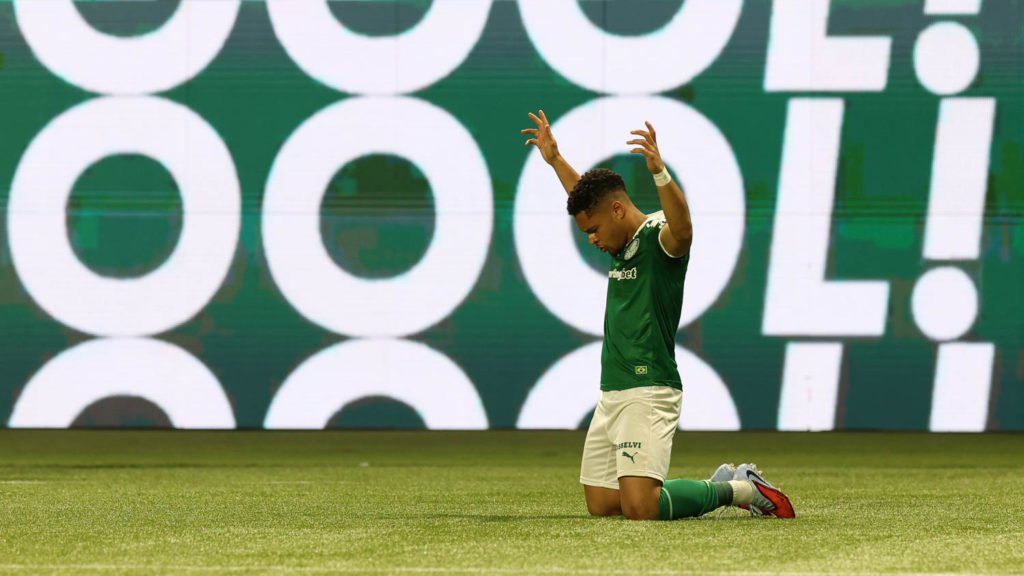Palmeiras vence Santos no Allianz Parque e amplia vantagem na liderança ...