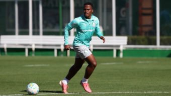 Com Arias de volta, Palmeiras segue preparação visando Coritiba pelo Brasileiro